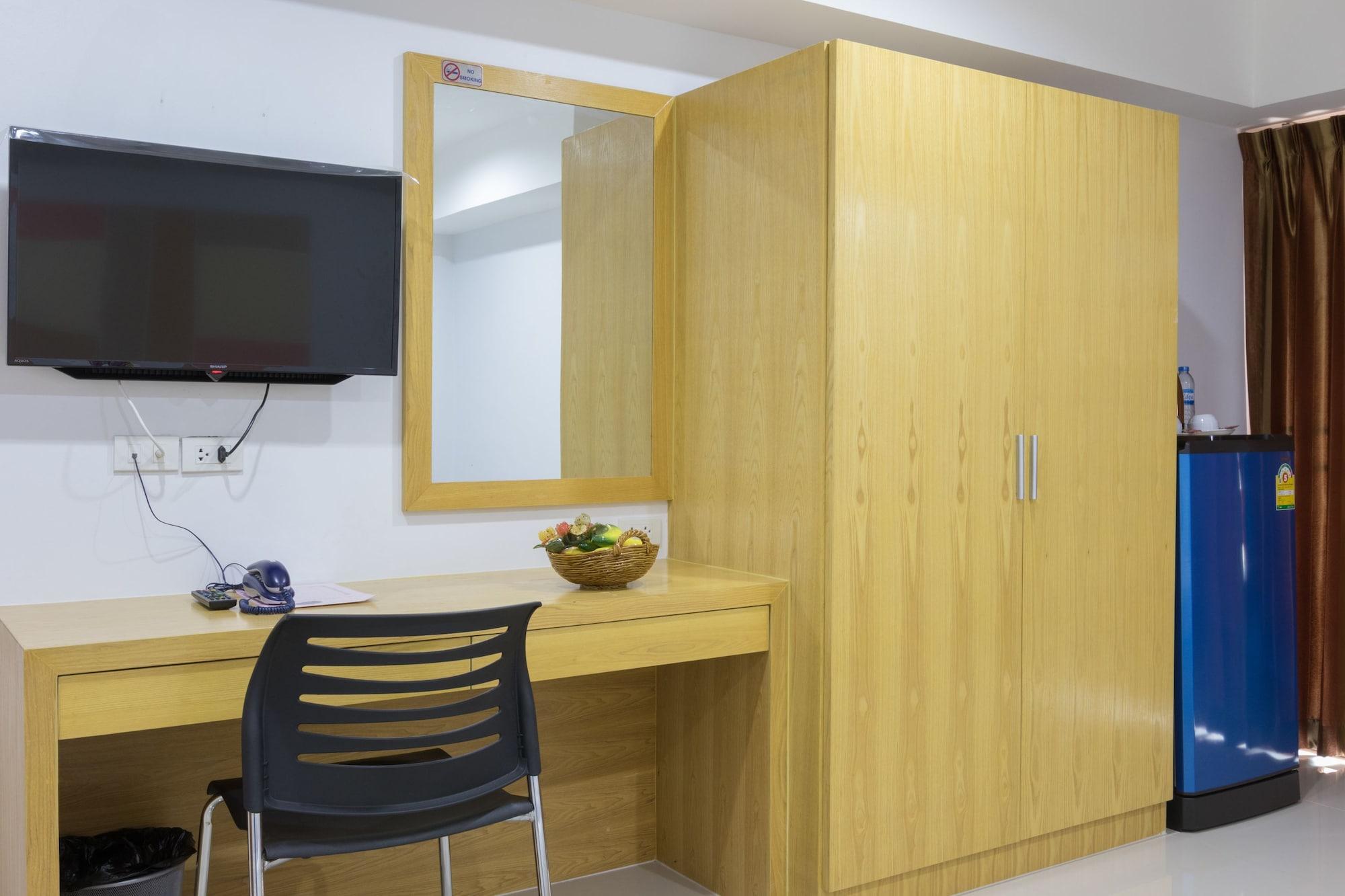 Jr Mansion On Nut Soi 25 Aparthotel Bangkok Bagian luar foto