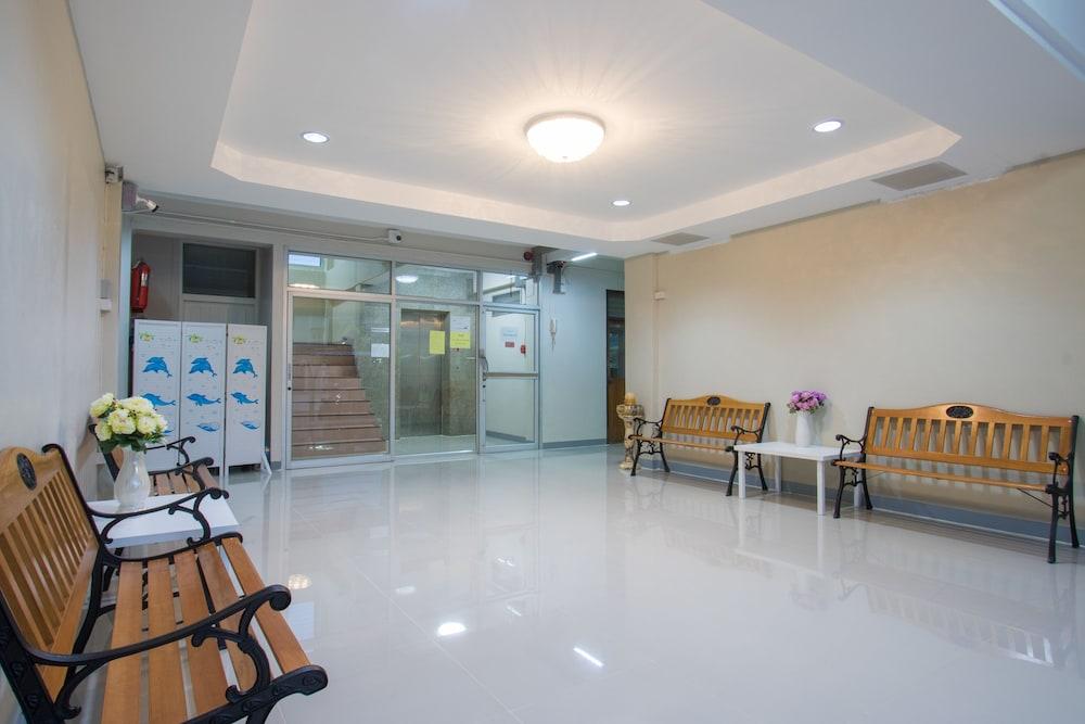 Jr Mansion On Nut Soi 25 Aparthotel Bangkok Bagian luar foto